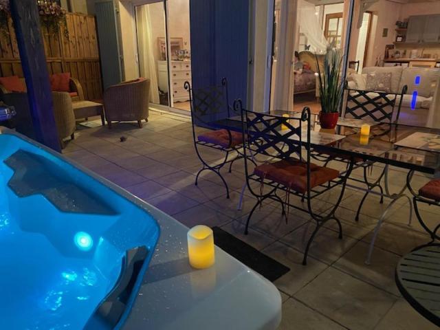 Mas Beau Soleil&Spa Gîtes de Charme avec Jacuzzi Privé Saint-Rémy-de-Provence Exterior foto